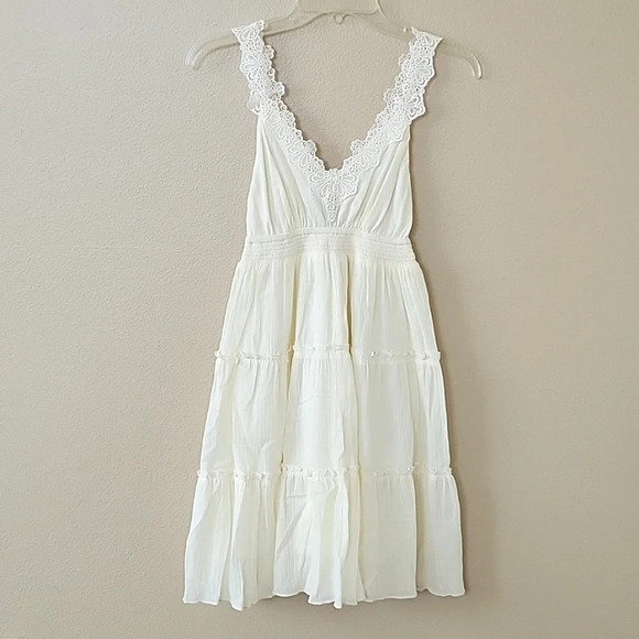 Express Dresses & Skirts - Express Off White Tiered Crochet Lace Strap Dress - Size XS